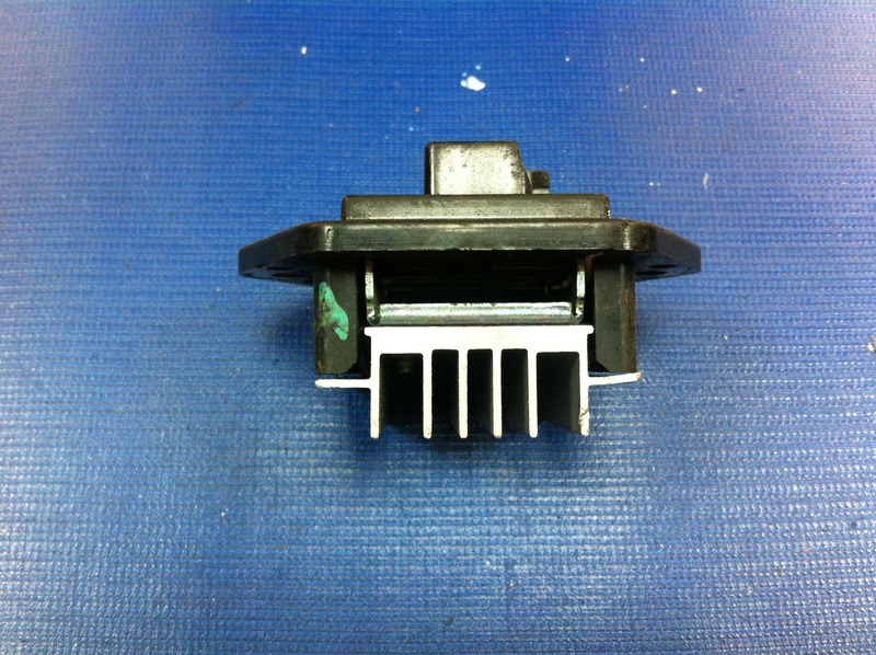 Реостат печки отопителя. Резистор печки камаз. Ваз 1118 реостат печки. Резистор печки subaru gd. Резистор ваз 2114.