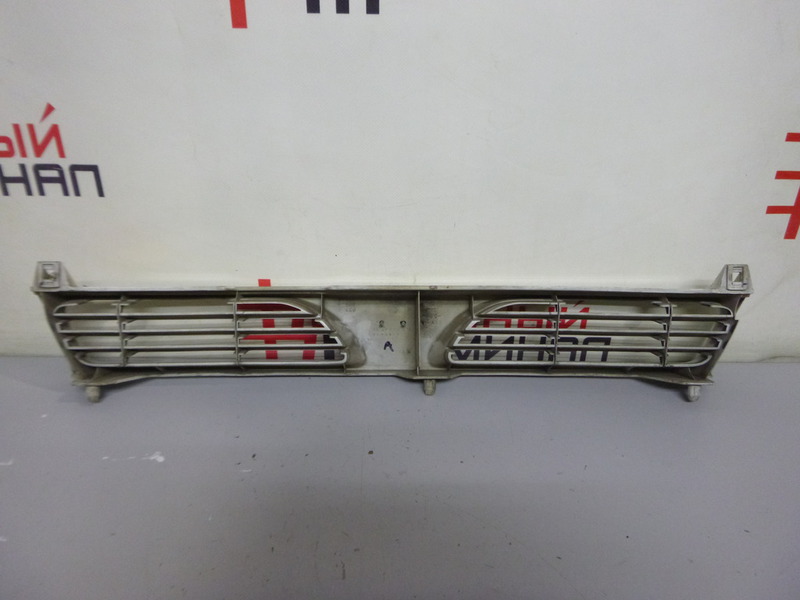Решетка радиатора передняя для Nissan Sunny QG15 FB15 2003