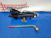 Домкрат VOLVO V70 LW61