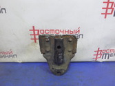 Крепление рессоры ISUZU ELF 4BE2 NKR63E