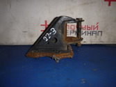 Крепление рессоры ISUZU FORWARD 4HK1 FRR90